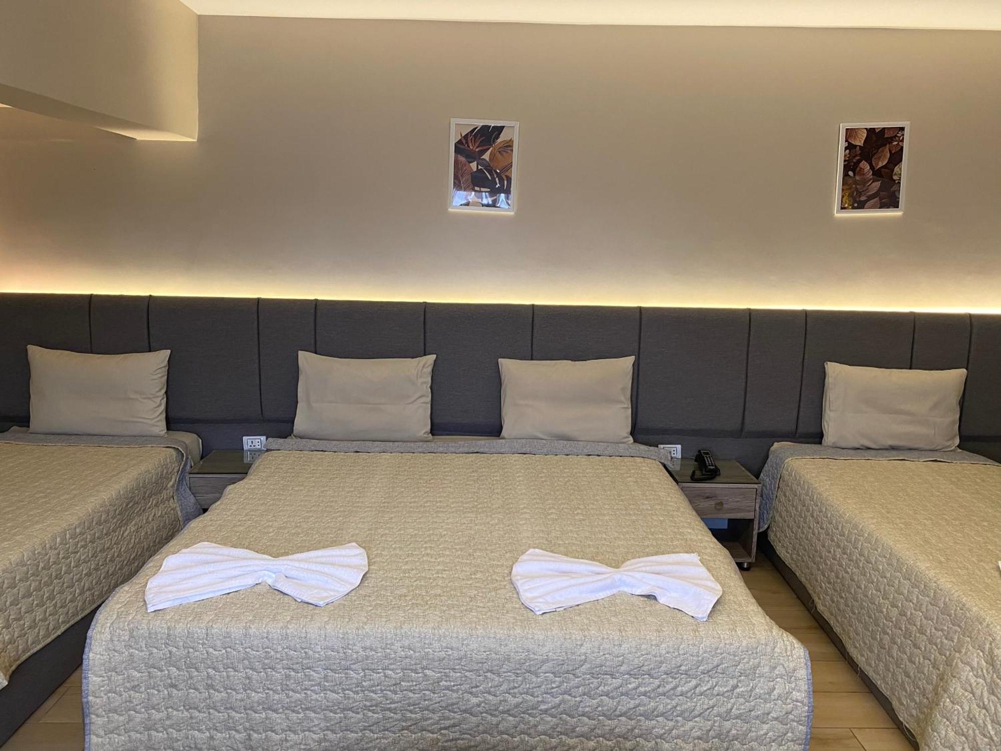 Holy Sheet Plus El El Cairo Exterior foto