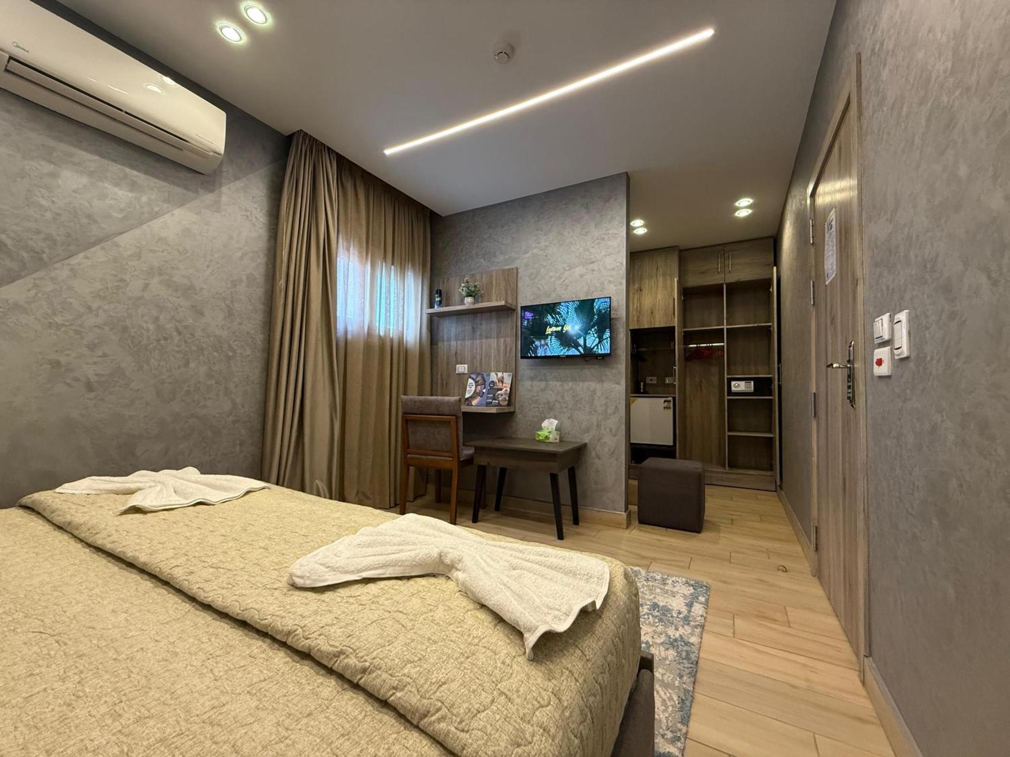 Holy Sheet Plus El El Cairo Exterior foto